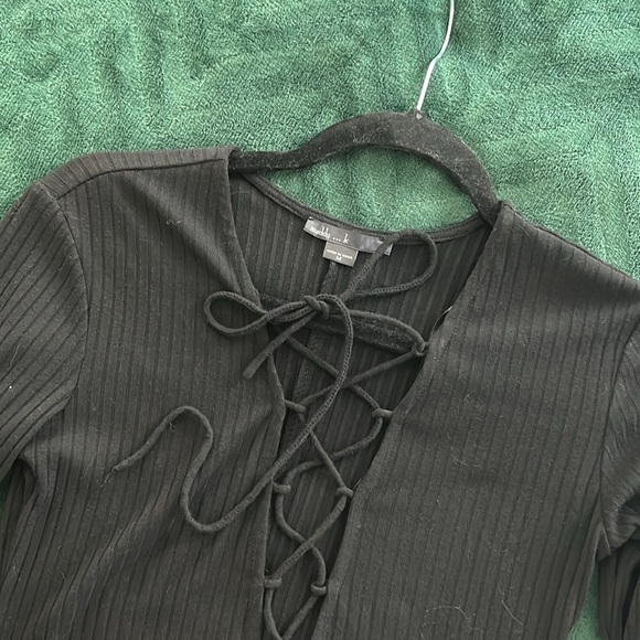 Maddy K lace up front bodysuit - Picture 4 of 4